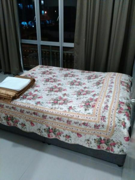 Barrington Square 2 Rooms Apartment At Golden Hill Night Market บรินชัง ภายนอก รูปภาพ
